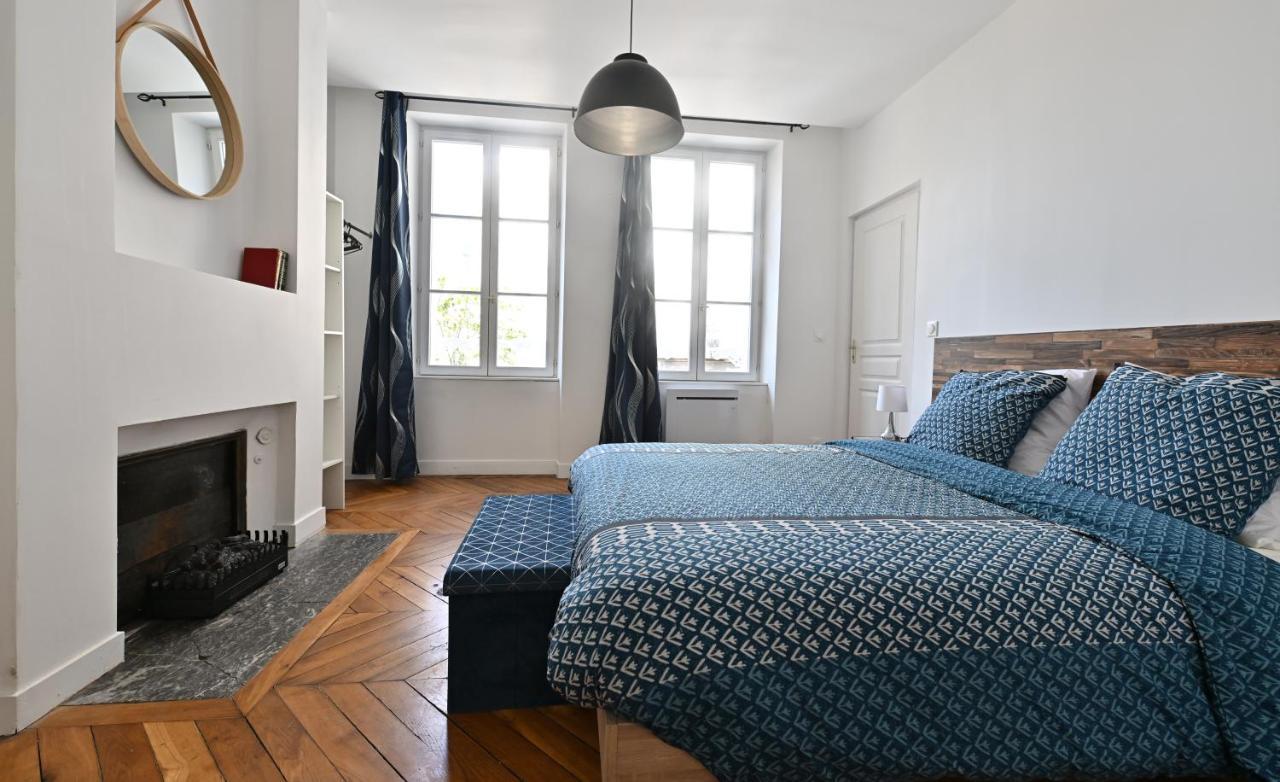 3 Appartements Premium Au Pied De La Cathedrale - Hypercentre Sens Exterior photo