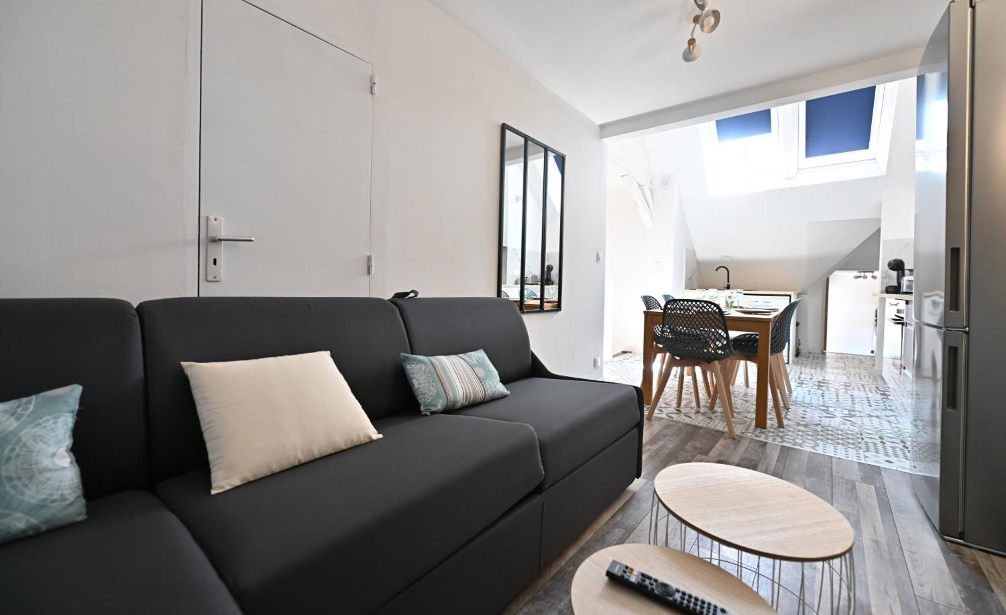 3 Appartements Premium Au Pied De La Cathedrale - Hypercentre Sens Room photo