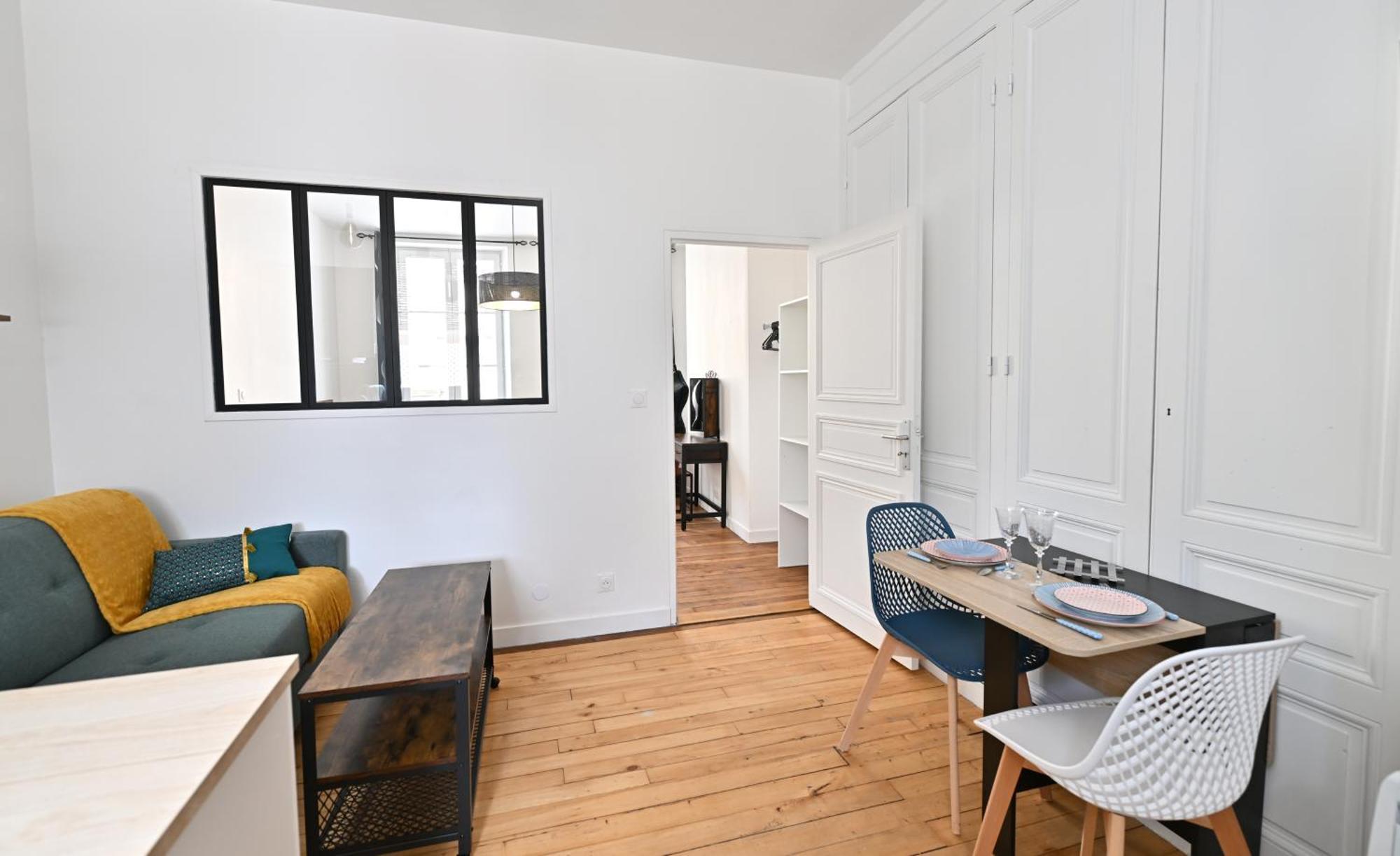 3 Appartements Premium Au Pied De La Cathedrale - Hypercentre Sens Room photo